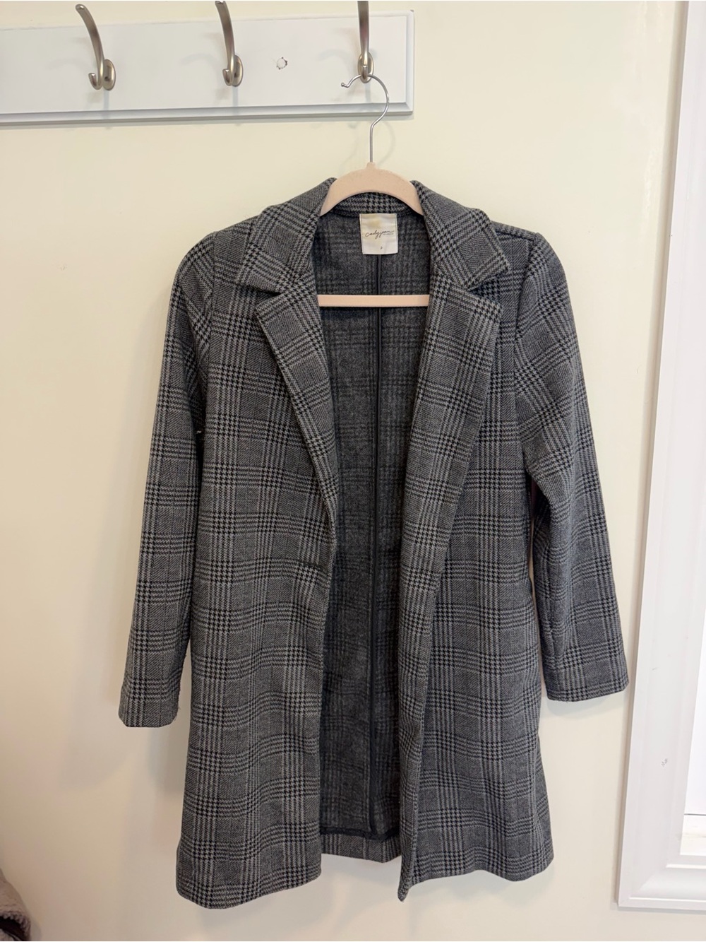 Carly Jean Los Angeles Gray Plaid Open-Front Coatigan - Women's Jacket & Coat